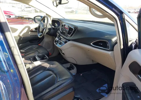 2018 Chrysler Pacifica Touring L из США, поврежденный, VIN 2C4RC1BG6JR139412